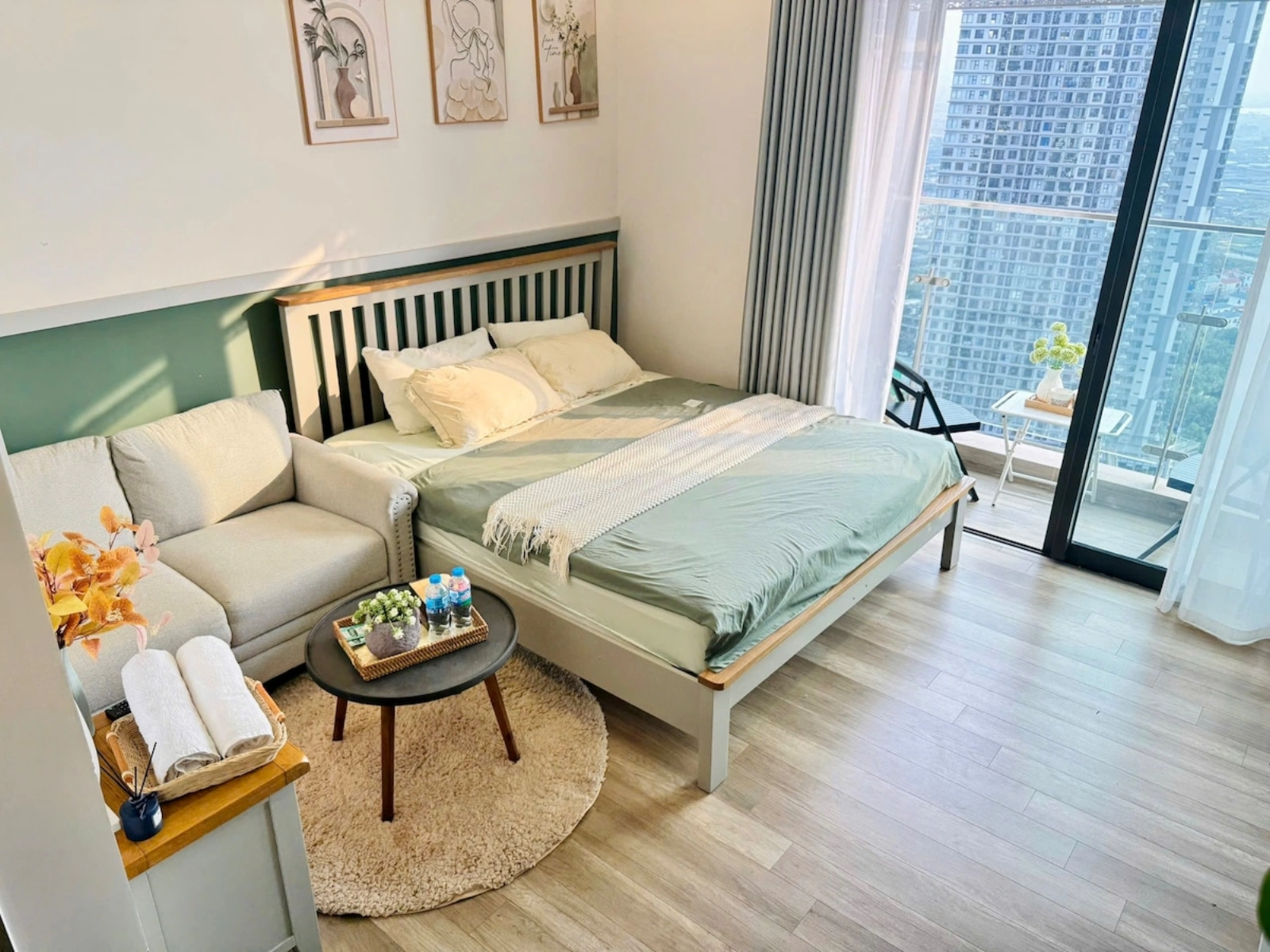 CHCC Sol forest full đồ ban công kính-bể bơi muối