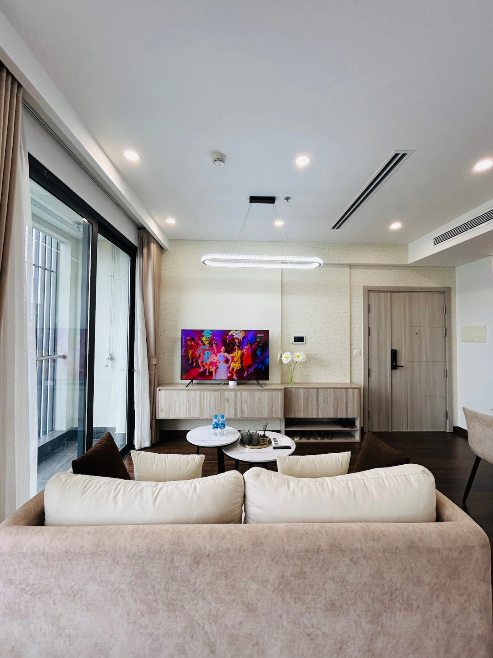 Nhà ở Milan - Vinhome SmartCity2br + view biển hồ