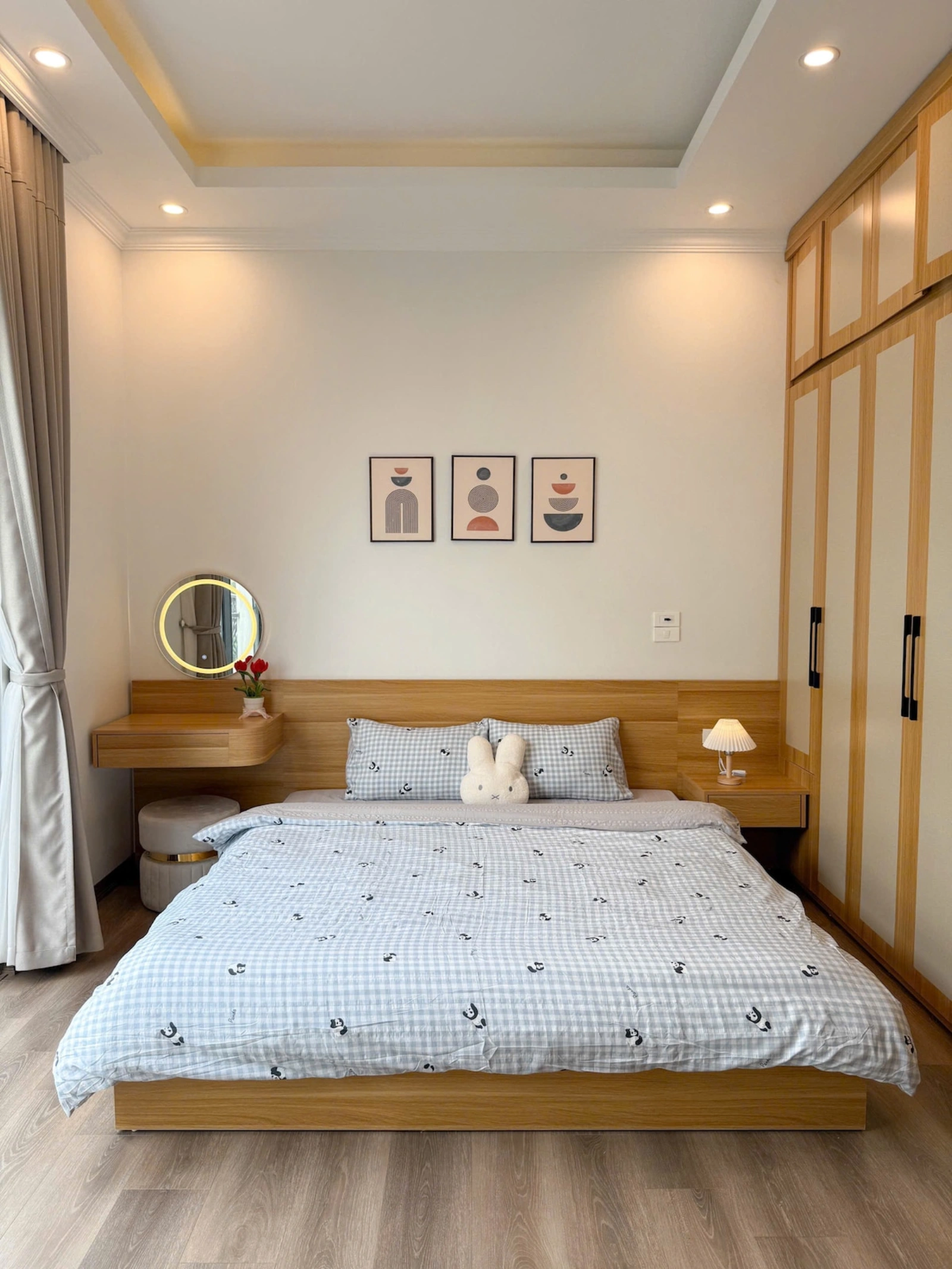 Phòng Deluxe VIEW BIỂN Vin 2 3