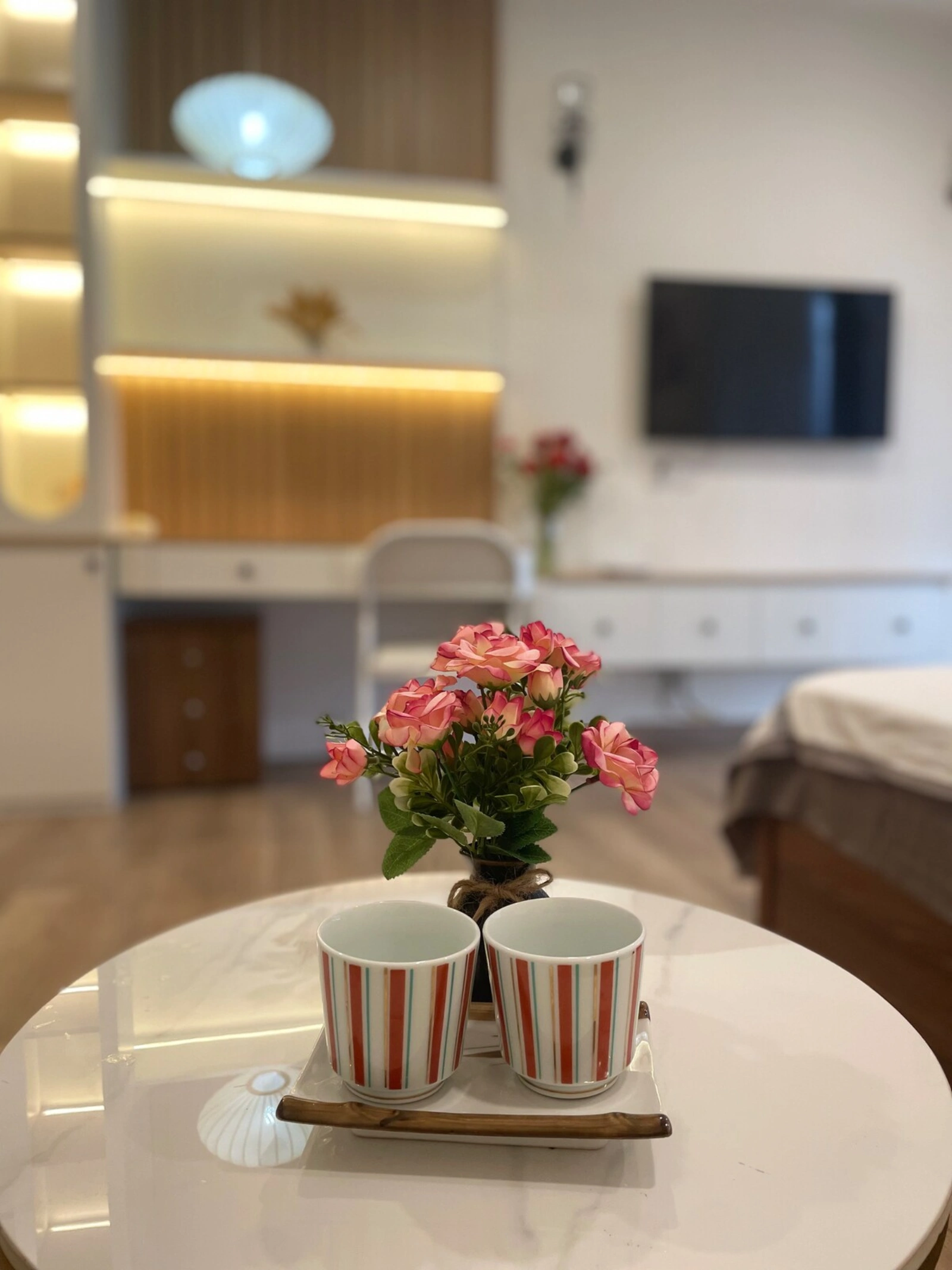 Studio yên tĩnh có ban công tại Ecopark Pool & Gym